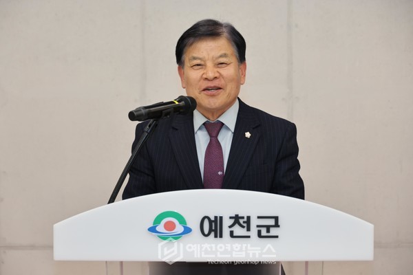 김홍년 예천군의회 지역구 의원이 축사를 했다.
